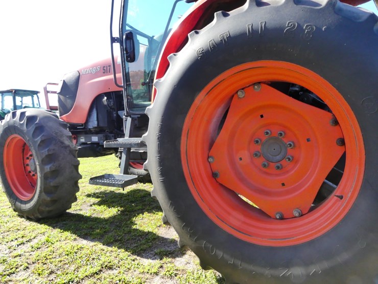 kubota-m108s-image-8