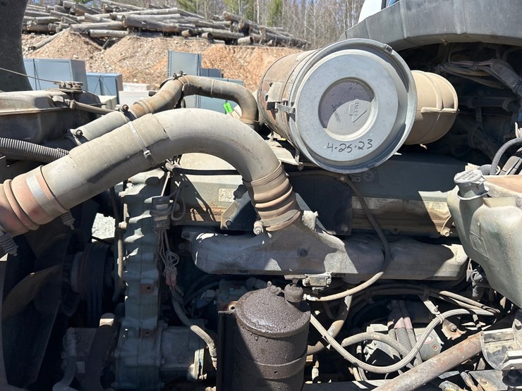 1994-massey-ferguson-8-image-58