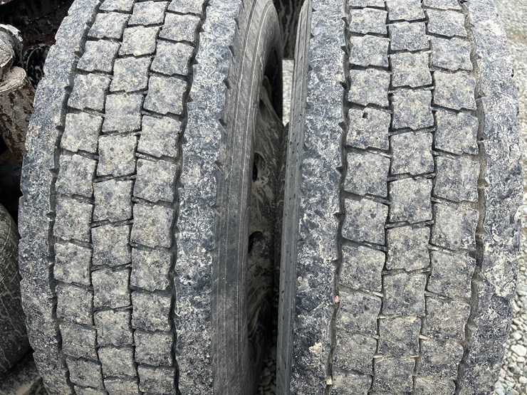 2017-massey-ferguson-8-image-84