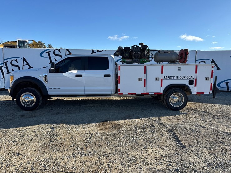 2018-ford-f550-xl-image-2