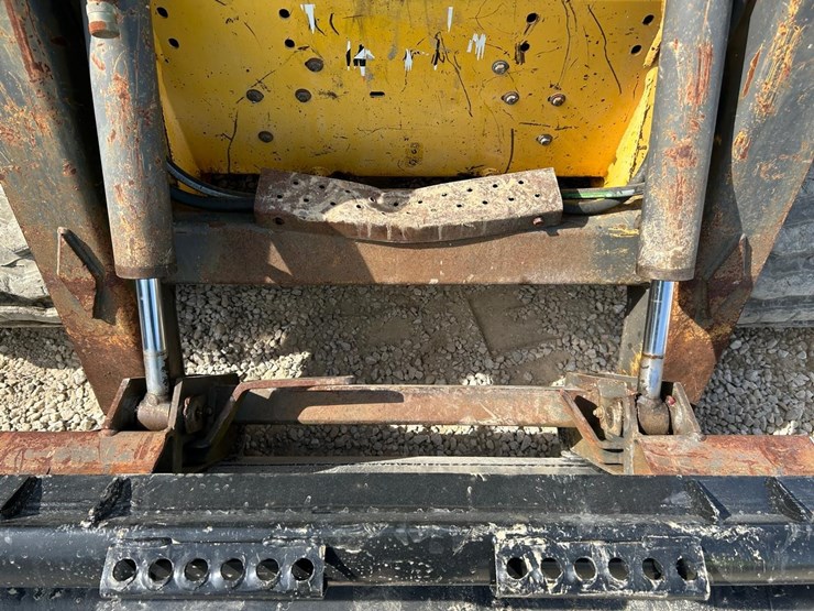 new-holland-lt190b-image-10