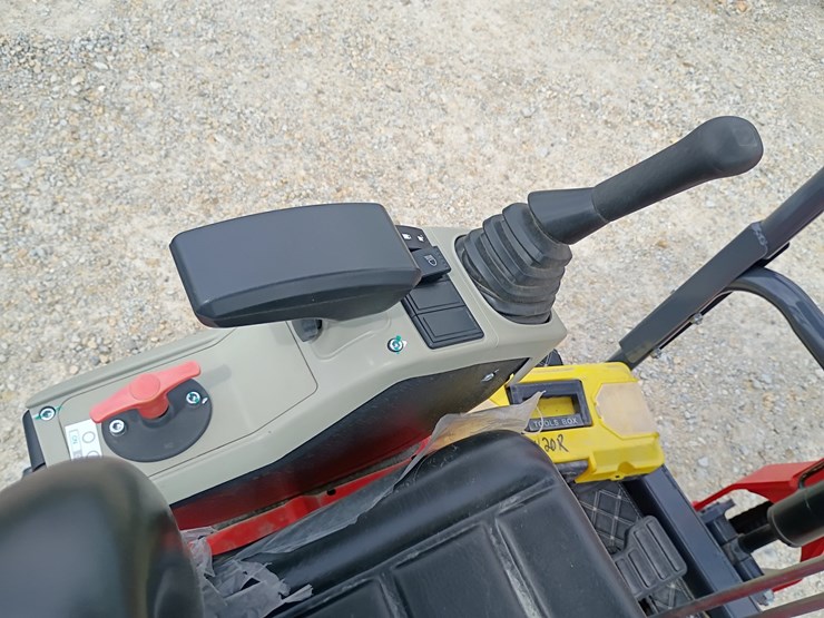 #24175-•-2025-agt-qk20r-mini-excavator-image-14