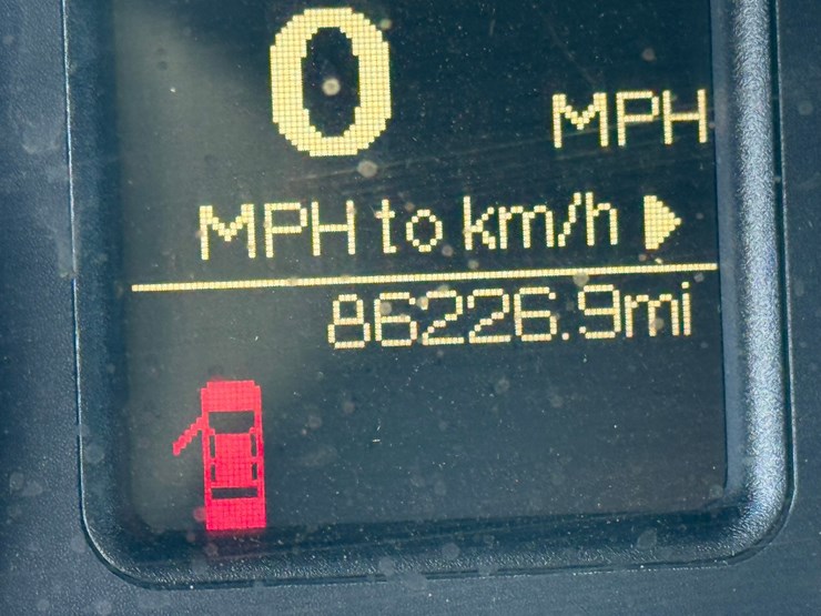 #1063-•-2014-ram-5500-heavy-duty-service-truck-image-33