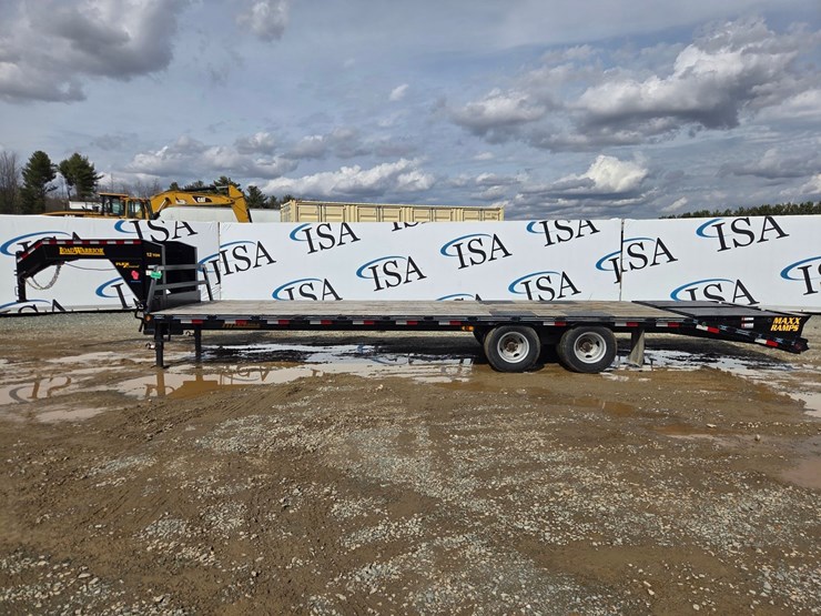 2024-massey-ferguson-8-image-2