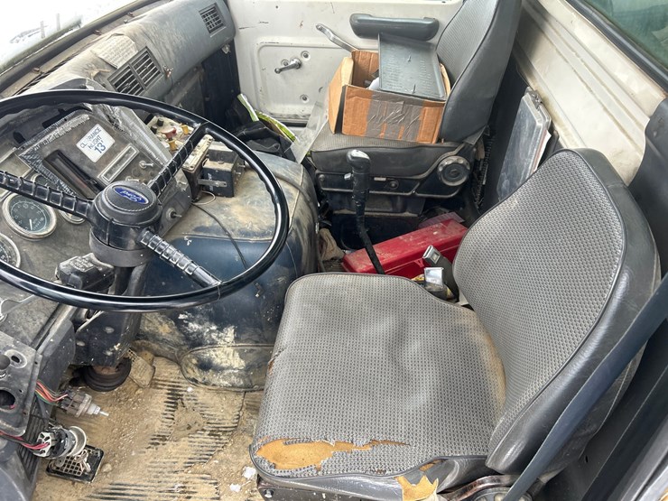 1990-ford-l9000-image-45