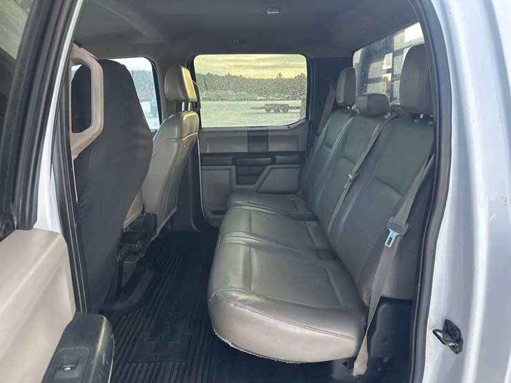 2017-ford-f350-image-28