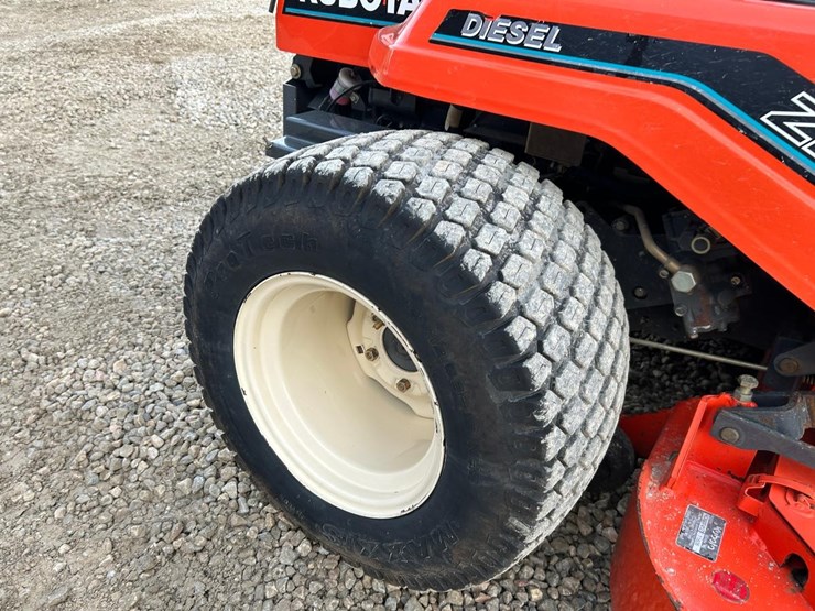 kubota-zd21-image-12