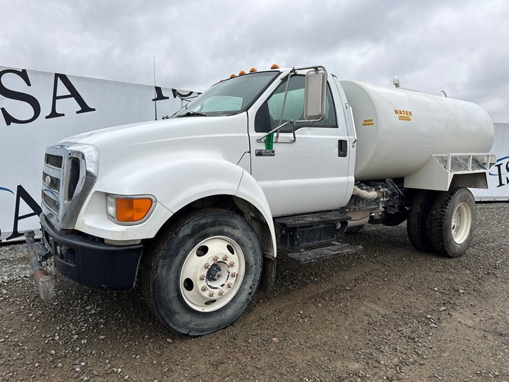 2006-ford-f650-image-1