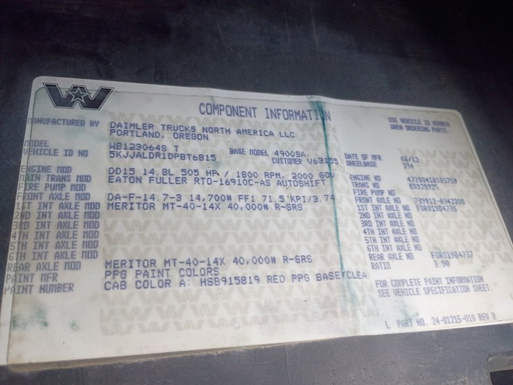 2012-massey-ferguson-8-image-63