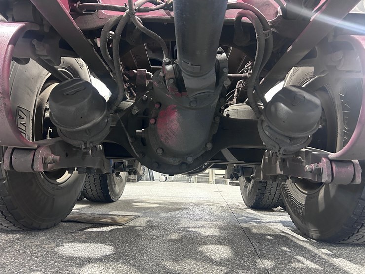 2007-peterbilt-379-image-126