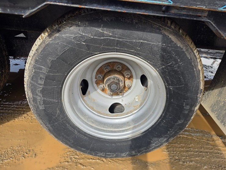 2024-massey-ferguson-8-image-41