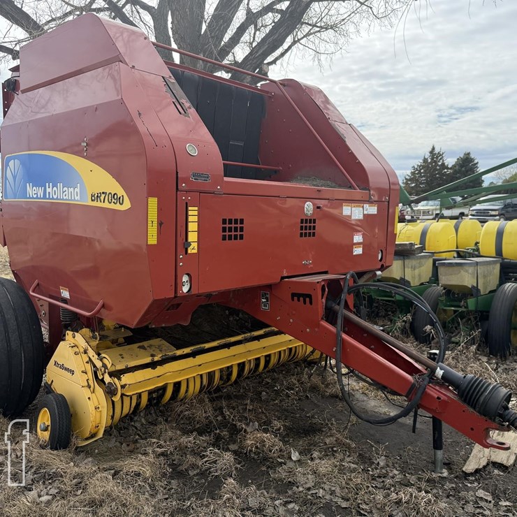 NEW HOLLAND BR7090