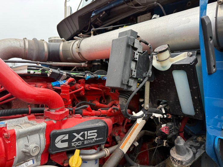 2020-kenworth-t800-image-14