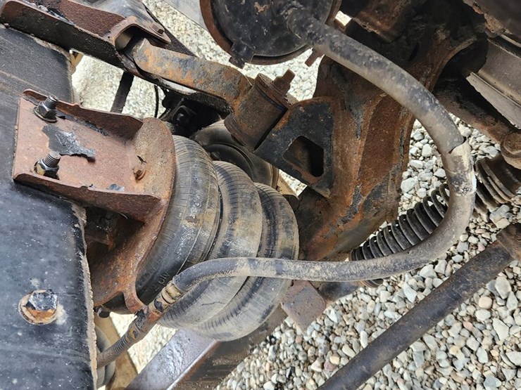 2014-kenworth-t800-image-34