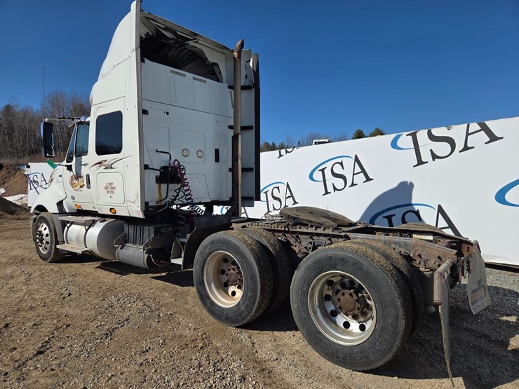 2013-international-prostar-image-3