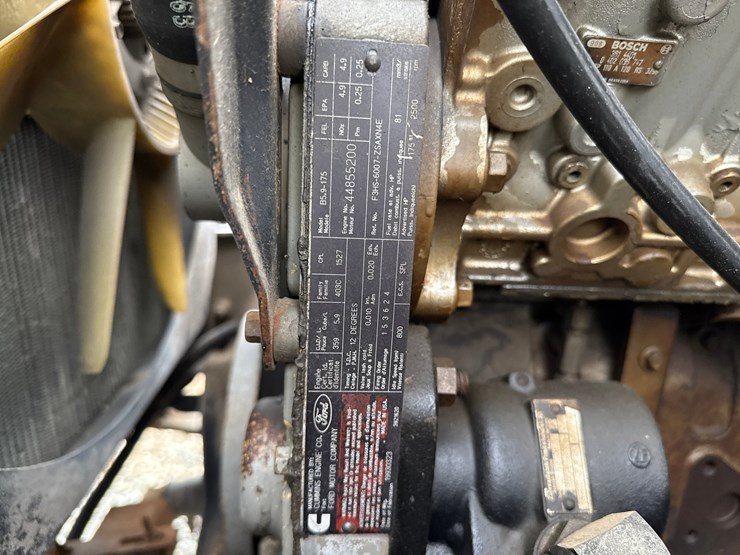 1993-ford-f700-image-57