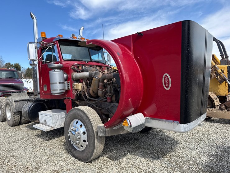 2004-peterbilt-378-image-38