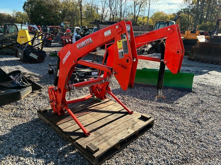 2020-kubota-la805-image-5