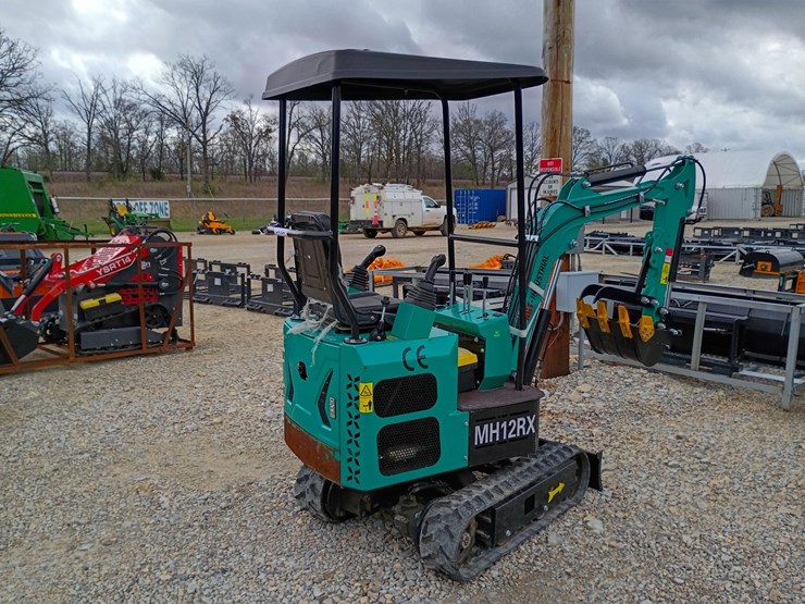 #24164-•-2025-agt-mh12rx-mini-excavator-image-4