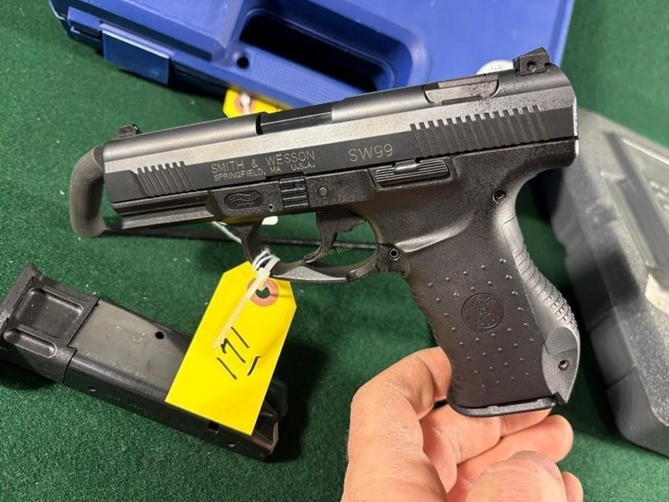 smith-&-wesson-sw99-pistol-9mm-image-4