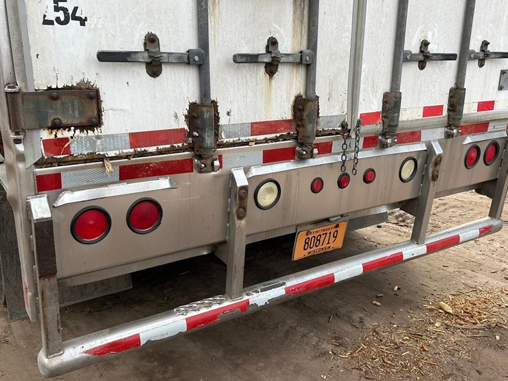 2000-wilkens-walking-floor-image-39