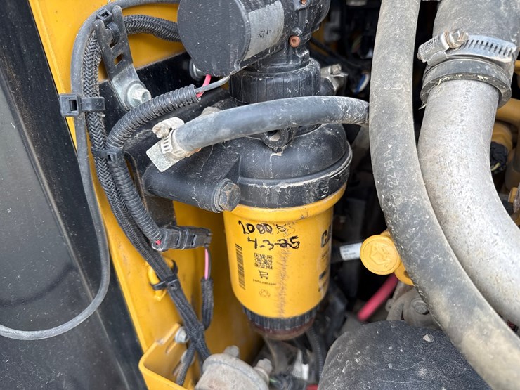 caterpillar-259d-image-30