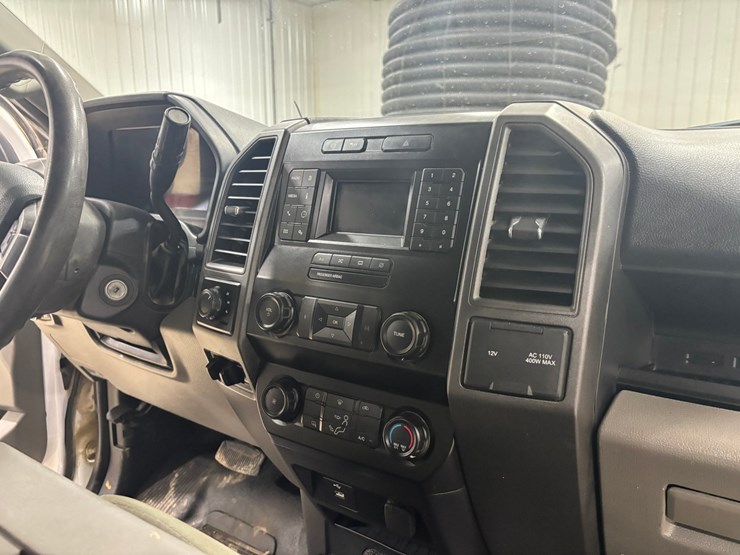 2022-ford-f550-sd-image-40