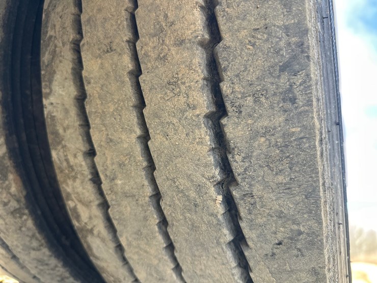 2010-massey-ferguson-8-image-78