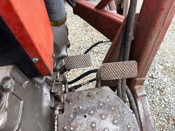 massey-ferguson-265-image-61