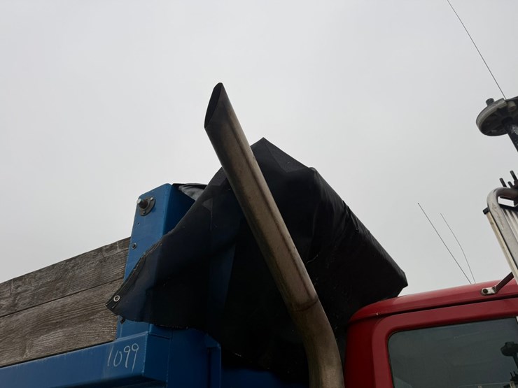 mack-dm688s-image-31