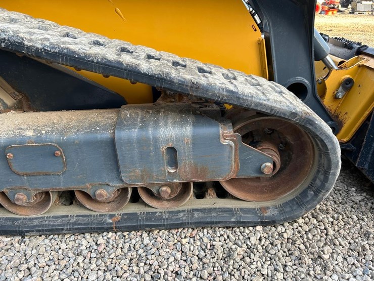 2024-deere-325g-image-14