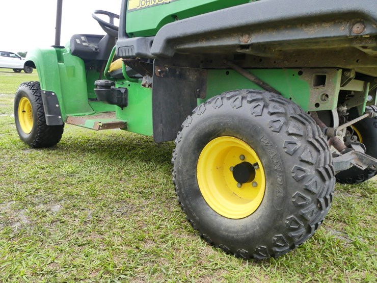 2017-john-deere-tx-4x2-image-7