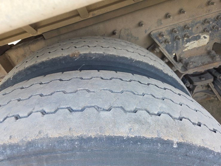 2012-international-7600-image-77