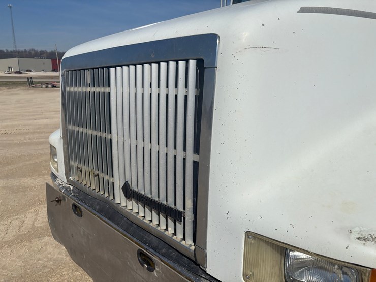 1994-international-9400-image-12