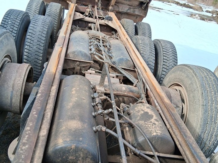 #2016-•-1990-western-star-quad-axle-dump-truck-image-44