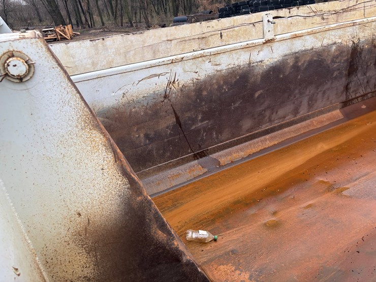 1997-ford-lt8000-image-61