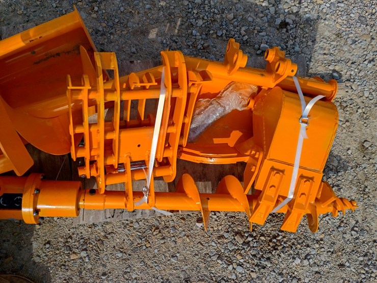 #23923-•-excavator-attachment-set-image-6