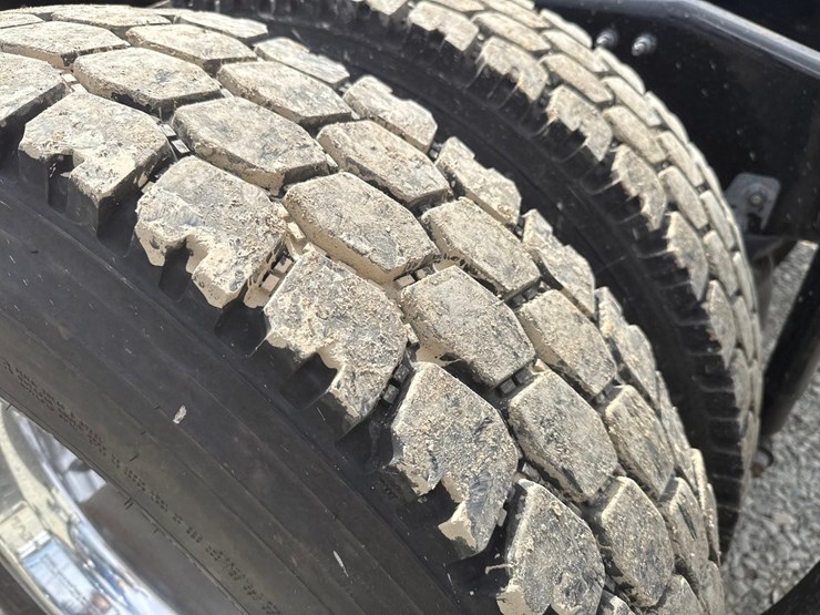 2019-massey-ferguson-8-image-66