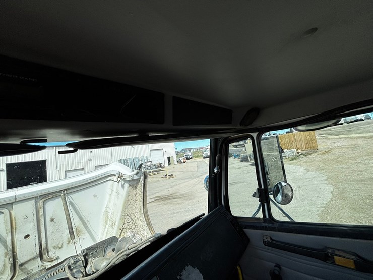 1999-caterpillar-3126-image-42