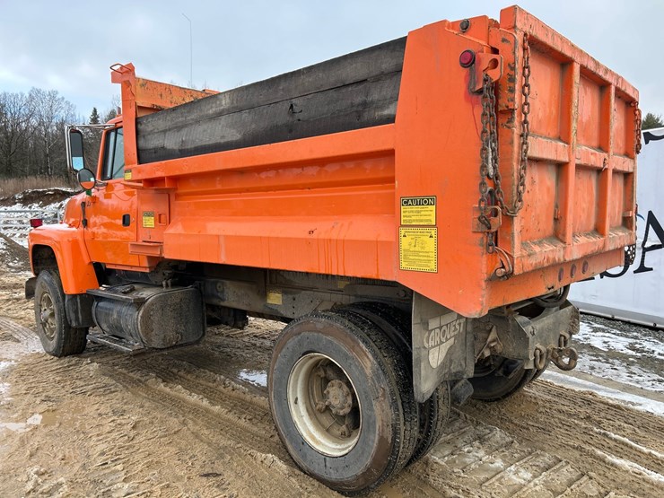 1997-massey-ferguson-8-image-3