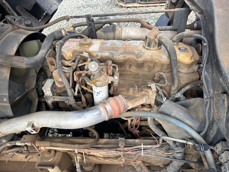 2000-gmc-t6500-image-42