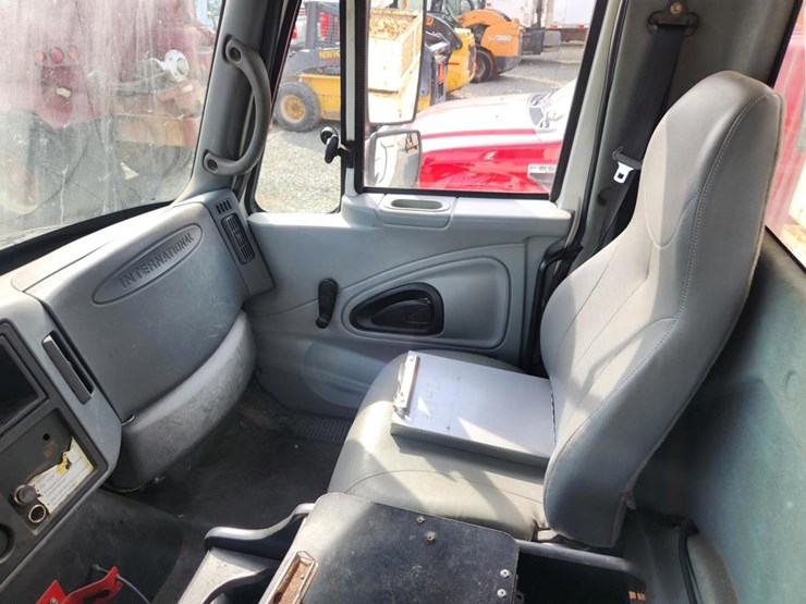 2003-international-durastar-4300-image-68