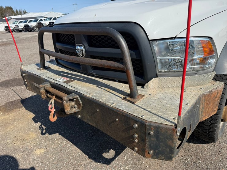 #2048-•-2013-ram-5500-heavy-duty-service-truck-image-9