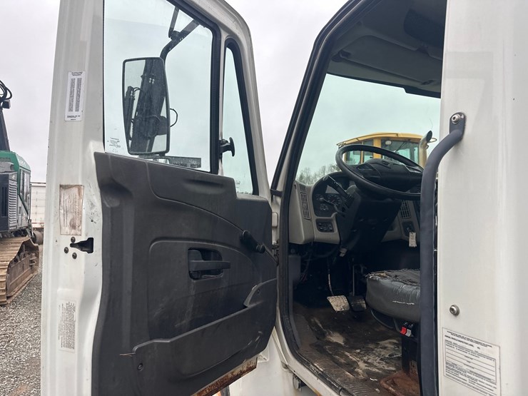 2010-international-4300-sba-image-32