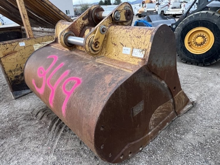 caterpillar-80-image-6