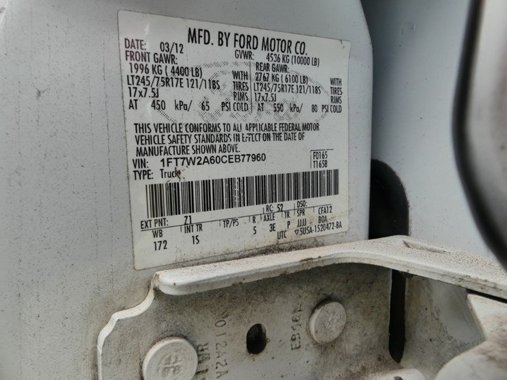 2012-ford-f250-xl-image-15