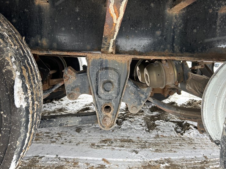 2020-massey-ferguson-8-image-30