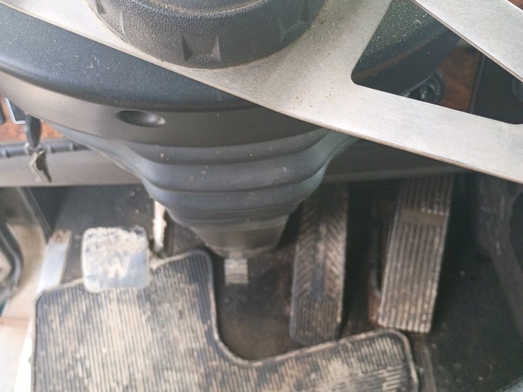 2002-kenworth-t600-image-56