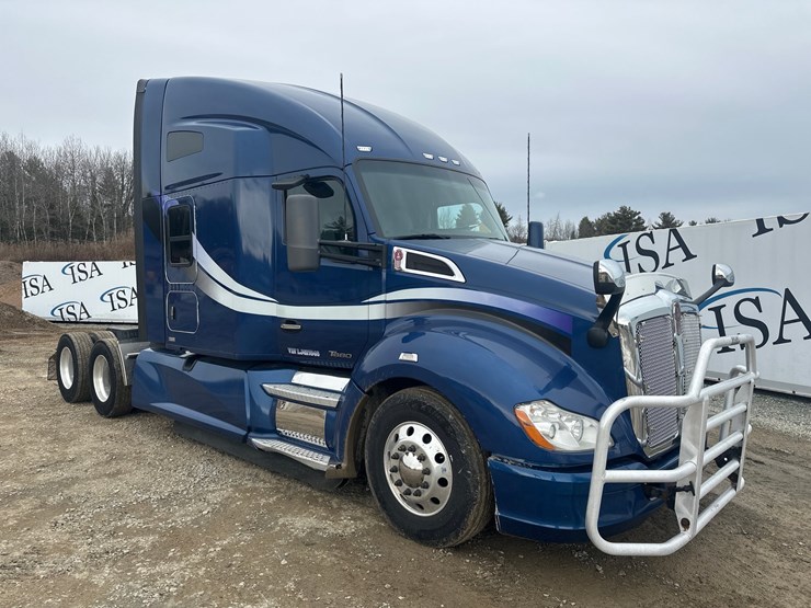 2020-kenworth-t680-image-7