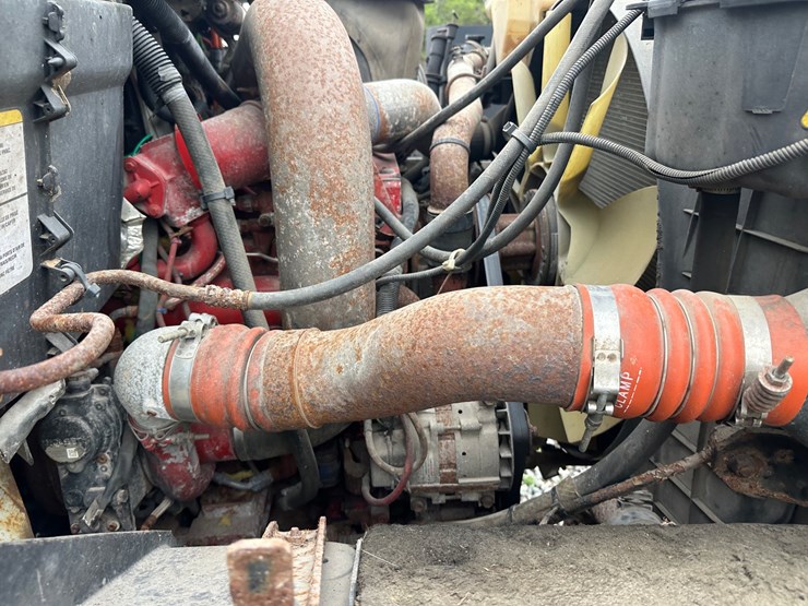 2007-international-7600-image-26